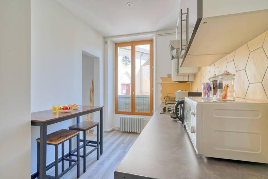 Studio Charmant Au Coeur Du Vieux Corbeil Corbeil-Essonnes Buitenkant foto